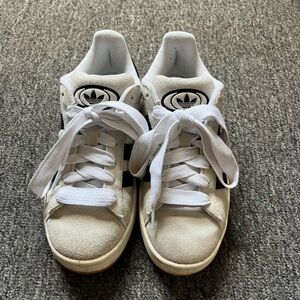 • Adidas Campus 00s •